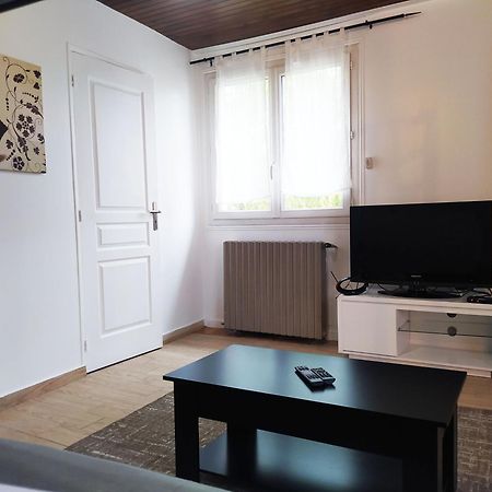 Charmant Studio Au Calme Proche Rer Stade De France Paris Stains Exterior photo